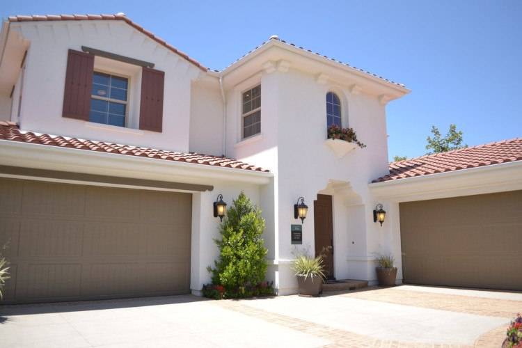 A Guide to New Garage Doors - ASAP Garage Door and Gate Repair